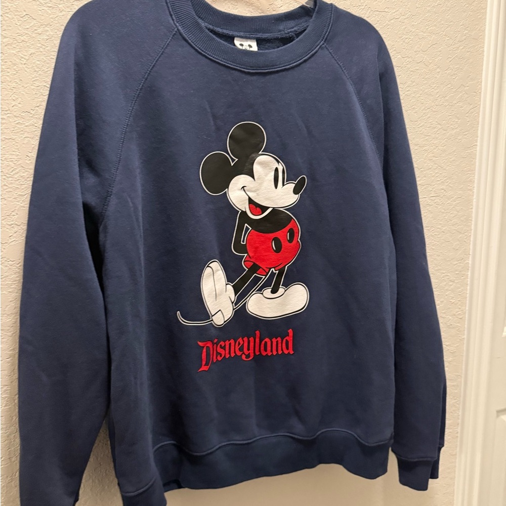 Disneyland Mickey Mouse classic crewneck sweatshirt size L